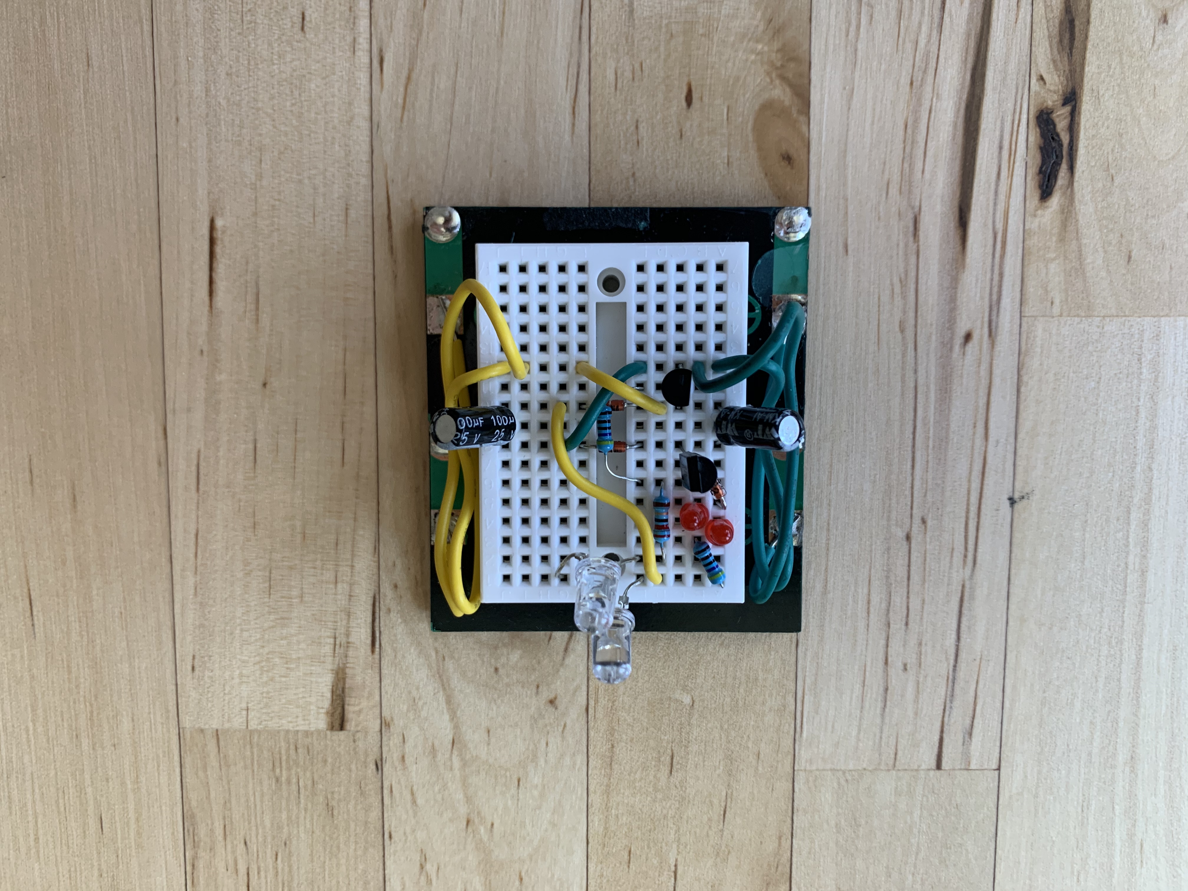 Harvester with Charge Pump from 6V solar cell